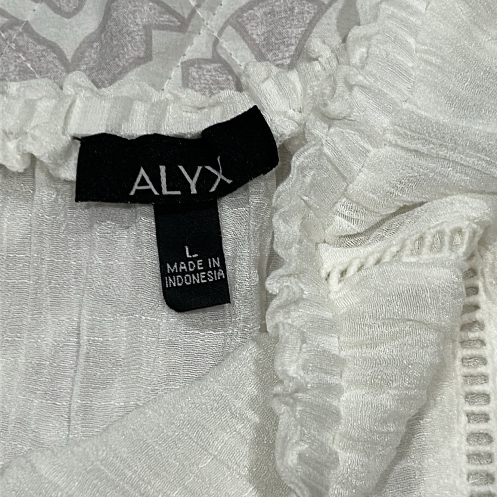ALYX - Sheer Tunic with Lace Details - Picture 3 of 6